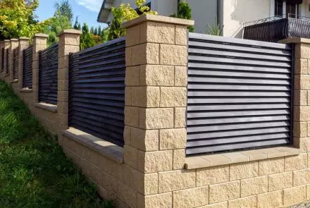 Ogrodzenie łupane GORC® de Luxe GL22, kremowe