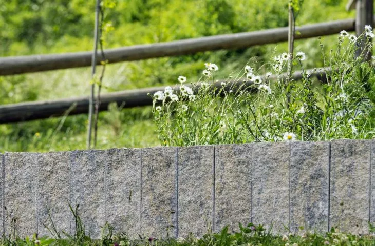 Palisady łupane STONE