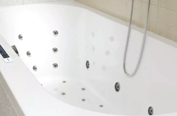 AIR, FLOW, JOY i BLISS — nowe systemy hydromasażu od RIHO