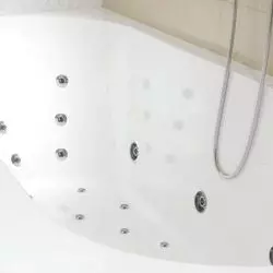 Nowe systemy hydromasażu od RIHO