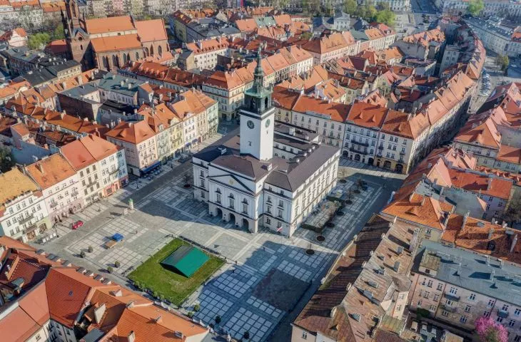 Konkurs na opracowanie koncepcji zagospodarowania Głównego Rynku, Nowego Rynku i łączącej je ulicy Kanonickiej