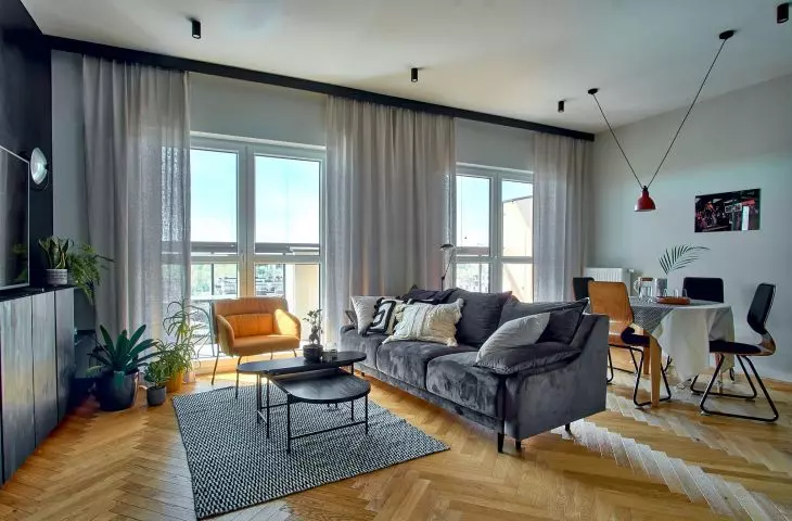Apartment combining modern and vintage style