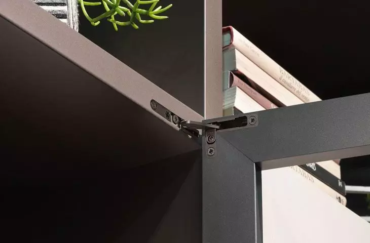 How to choose furniture hinges?