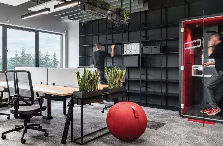 Hush - a mobile workspace