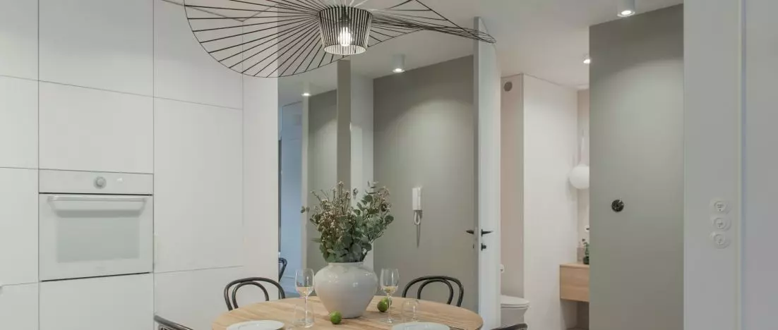 Minimalistyczne mieszkanie na poznańskiej Wildzie