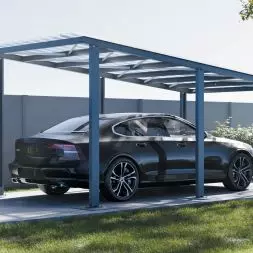 Carport z dachem z poliwęglanu