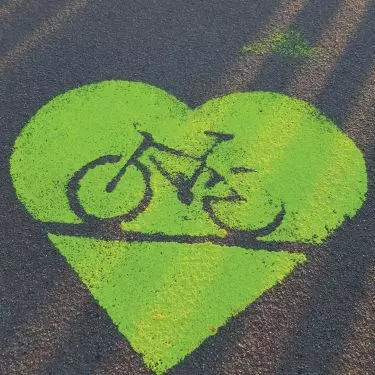 Farba GLOW AQUA akrylowa fluorescencyjna żółtozielona, ścieżka rowerowa