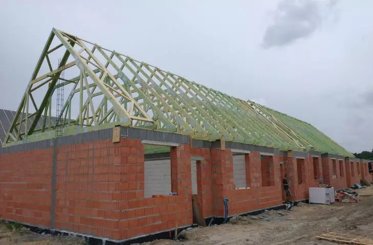 Wiązary prefabrykowane – dach dwuspadowy