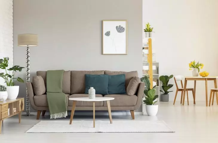 Lampa stojąca z ozdobnymi kulami GIZA ECO