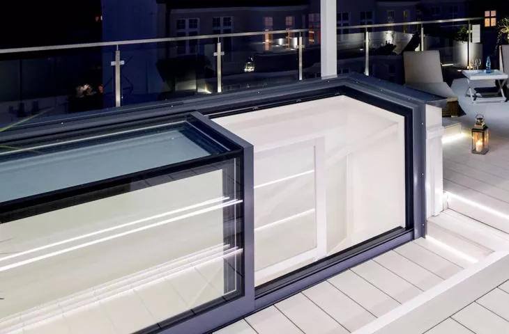 Jakie korzyści daje przeszklony box dachowy?