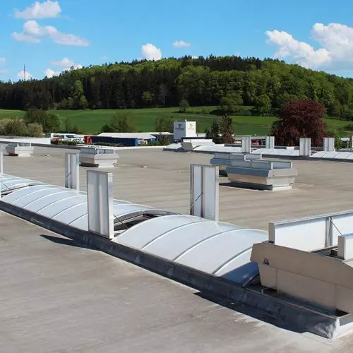 System świetlików dachowych – nowatorskie i ekologiczne rozwiązania
