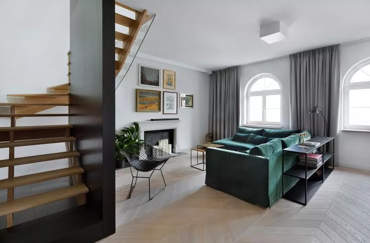 Adaptacja i aranżacja wnętrz dwupoziomowego apartamentu