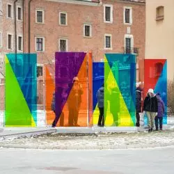 autorką „Wyspii” jest Kinga Nowak
