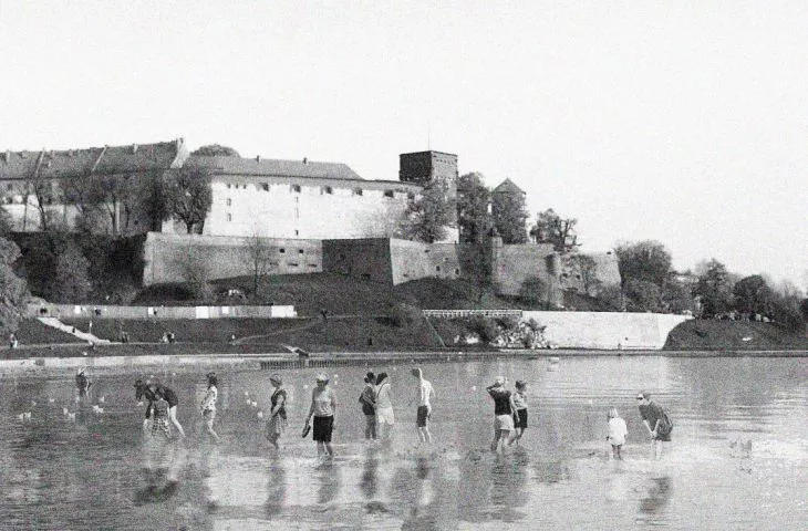 Reflection on the Vistula