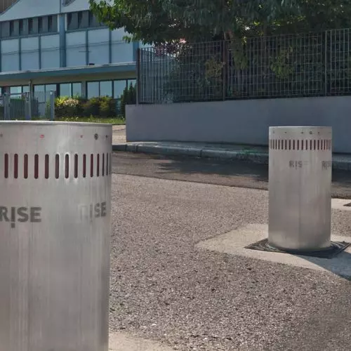 Modern Italian gate automation. Reliable automatic barriers and posts
