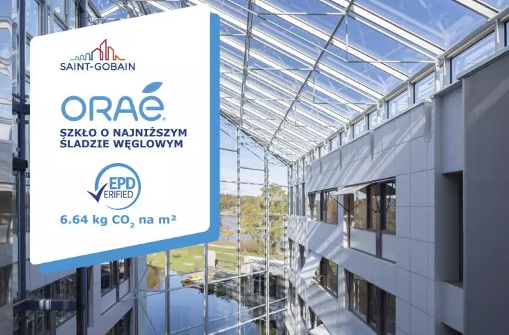 How does glazing reduce the carbon footprint of construction projects?
