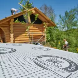 Termoizolacja dachowa z biomasy i materiałów pochodzących z recyklingu BauderECO