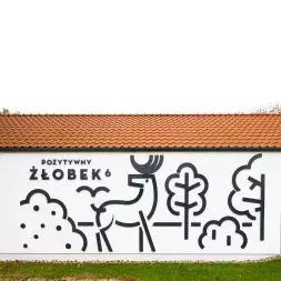 Jeleń na żłobku numer 6
