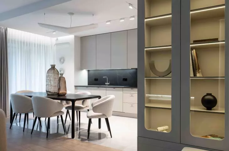 Delicate elegance in a modern interior