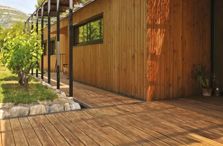 Wood – a noble and durable material in architecture