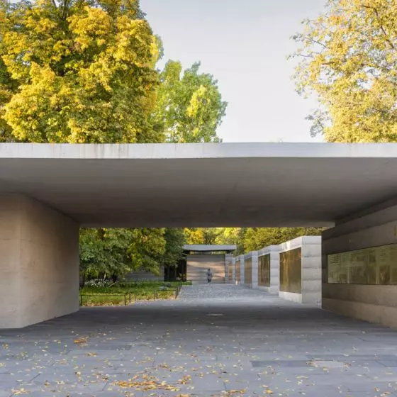 Izba Pamięci przy Cmentarzu Powstańców Warszawy, proj.: Bujnowski Architekci
