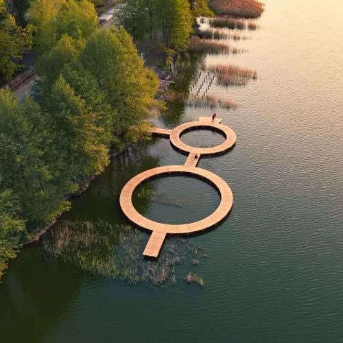 Circles on the lake in Słupca. A new realization by Paweł Grobelny