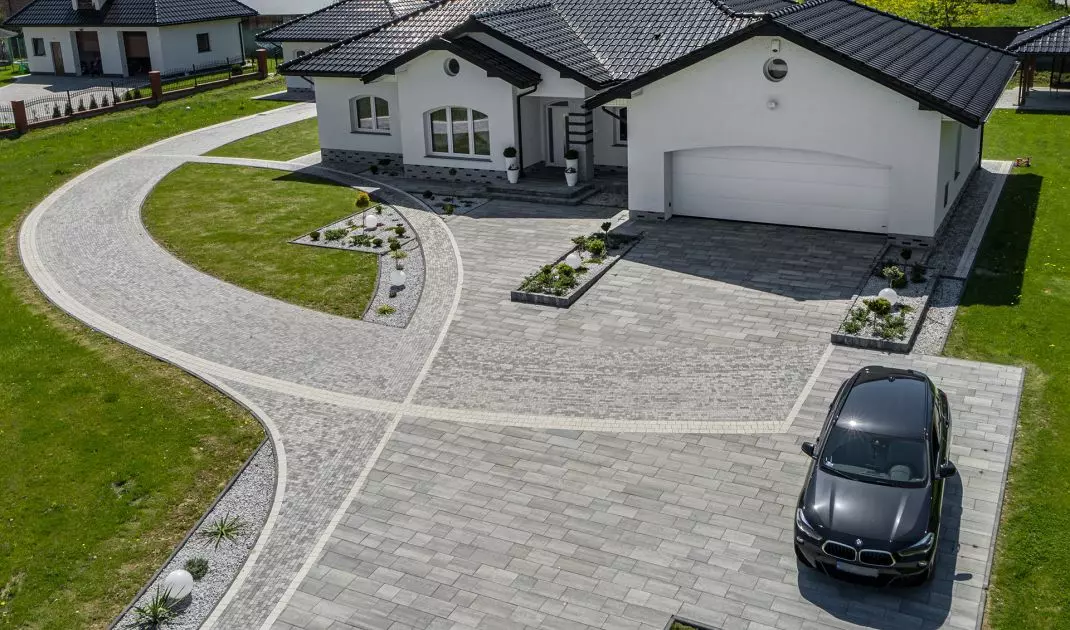 Choosing paving stones
