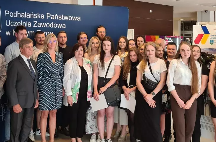 Students from Podhale design for Ukraine