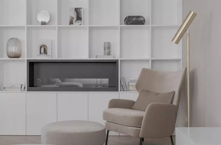 Interior in shades of white
