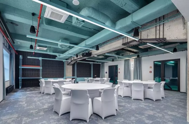 How to turn a historic building into a hotel benchmark? The way the Gdansk Montownia does it
