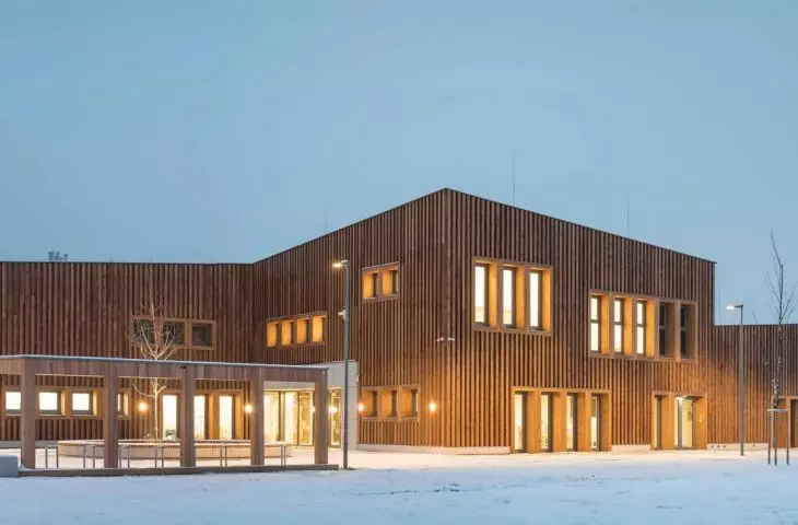 From competition to implementation. Kindergarten in Reguły designed by M.O.C. Architekci