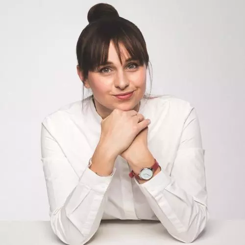„Często znajduje ciekawe połączenia kolorów w ubiorze ludzi, których mijam na ulicy.” Paula Selerowicz w cyklu „10 pytań do architekta wnętrz”