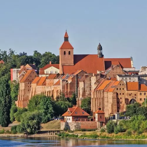 The riverside triangle - the former Bermuda triangle: Bydgoszcz, Grudziądz, Toruń