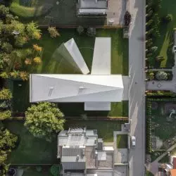 Wystawa projektów Roberta Koniecznego i KWK Promes