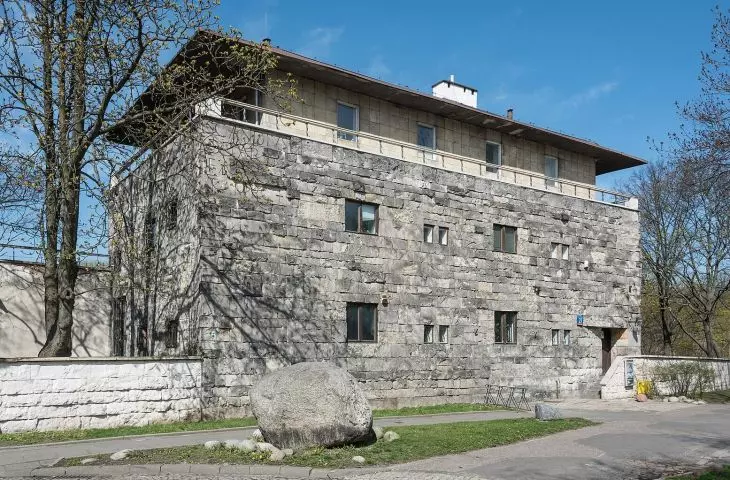 The uncertain future of the Earth Museum. What about Pniewski's villa?