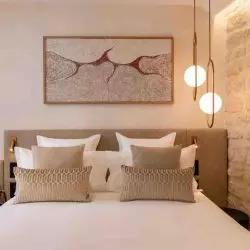 Butikowy hotel w Paryżu projektu Tremend już otwarty, a w nim prace polskich artystów!