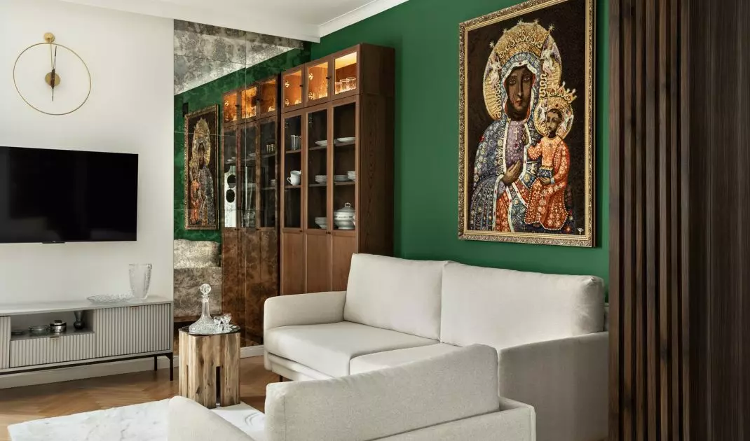 Apartment with an image of Our Lady of Czestochowa