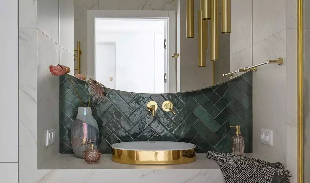 Colorful bathroom