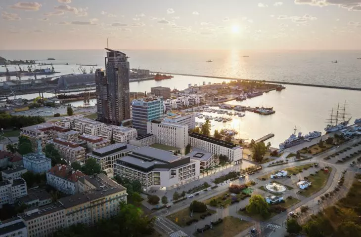 Wieże Sea Towers z nowym sąsiedztwem. Kino i hotele w ostatnim etapie Gdynia Waterfront