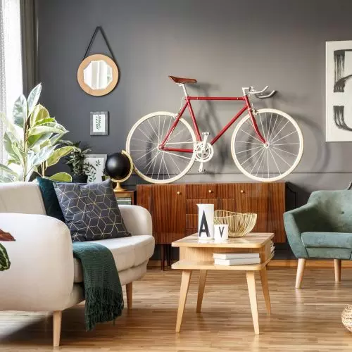 Meble do małego M – inspirujące pomysły (i wielopoziomowe) aranżacje przestrzeni