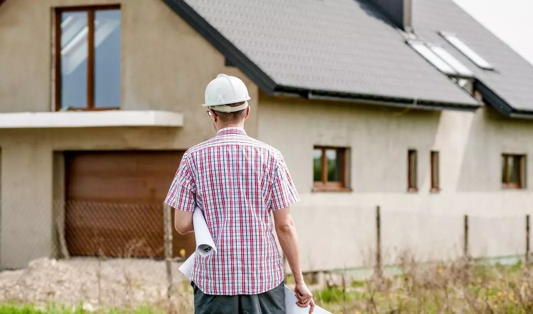 If you want to keep the heat in your building, you need to plan for effective thermal insulation. Styrofoam is a popular insulation material that offers great possibilities