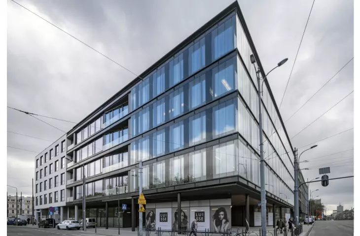 Współczesna kamienica miejska