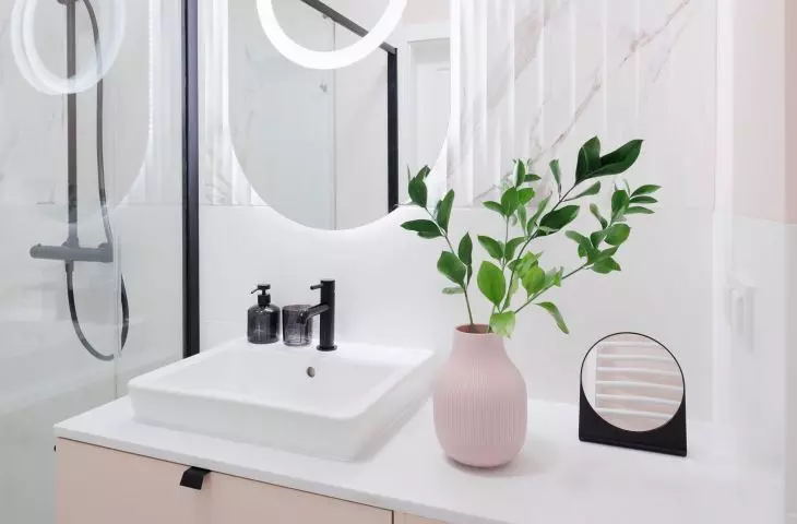 Bathroom in millennial pink color