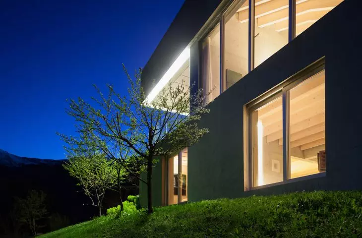 Beautiful, comfortable, safe - glass can do it!