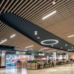 Sufit Solid Wood Grid, Centrum handlowe Sterrenburg w Dordrecht, Niderlandy