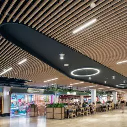 Sufit Solid Wood Grid, Centrum handlowe Sterrenburg w Dordrecht, Niderlandy