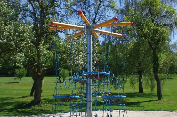 Huck - rope playgrounds