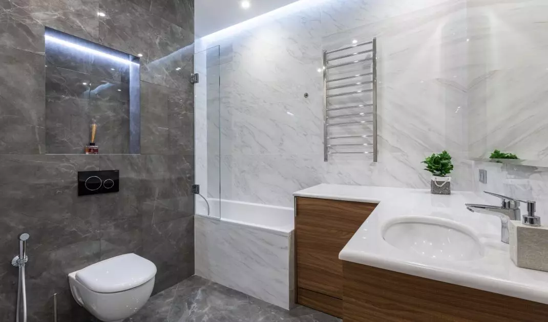 In modern bathrooms there is no room for traditional flush toilets. Today, the installation of a flush-mounted frame is an obvious decision. The most important question is: which one to choose?