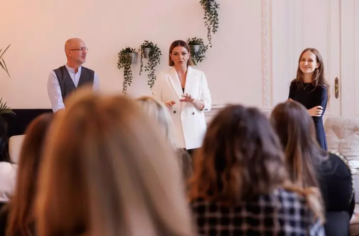 Interior designers ambassadors of the Kontakt- Simon brand