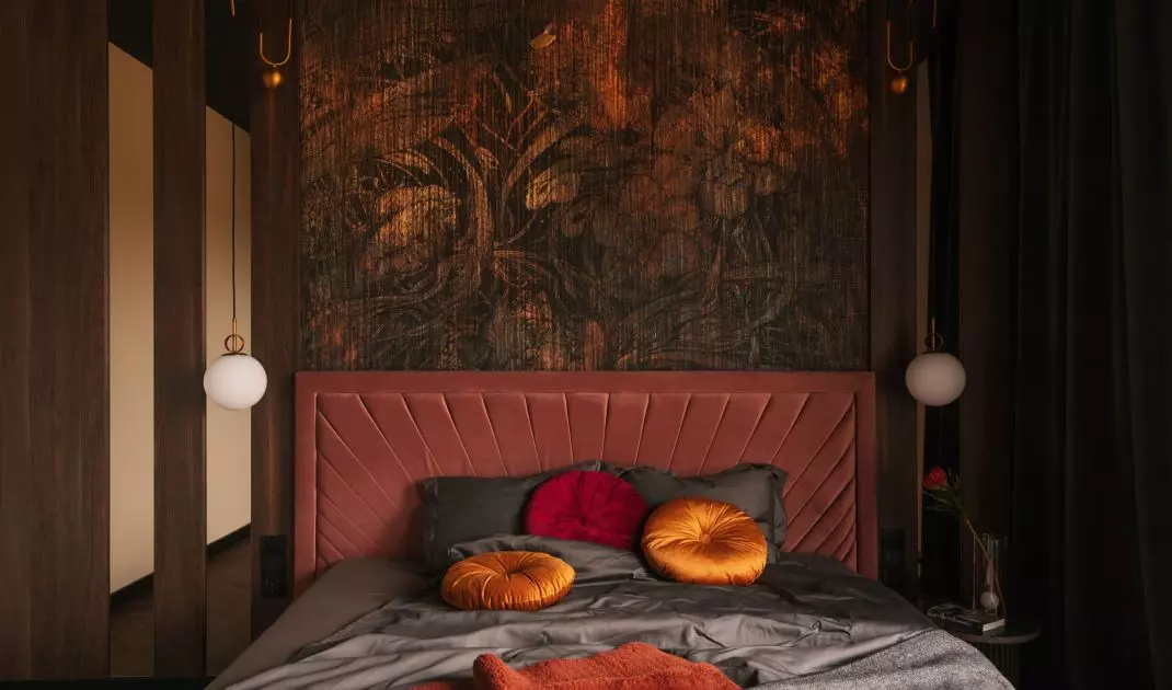 Art déco style bedroom